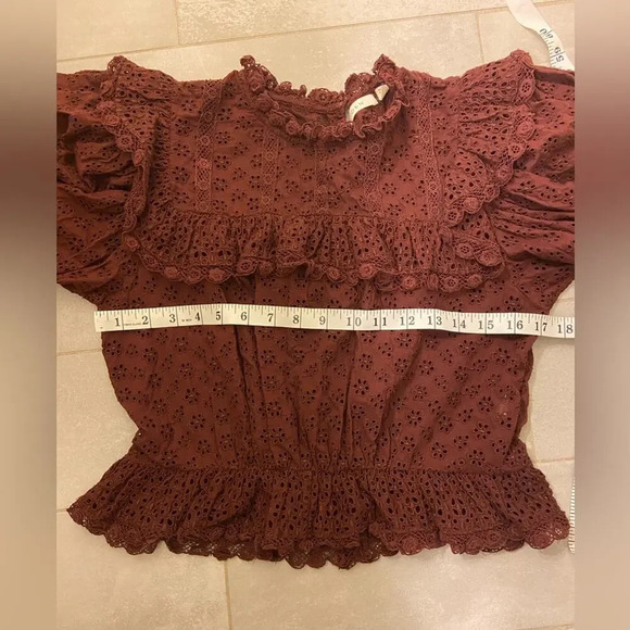 Doen Floryn Lace Trimmed Ruffled Top Antique Walnut Size Medium - Picture 9 of 10